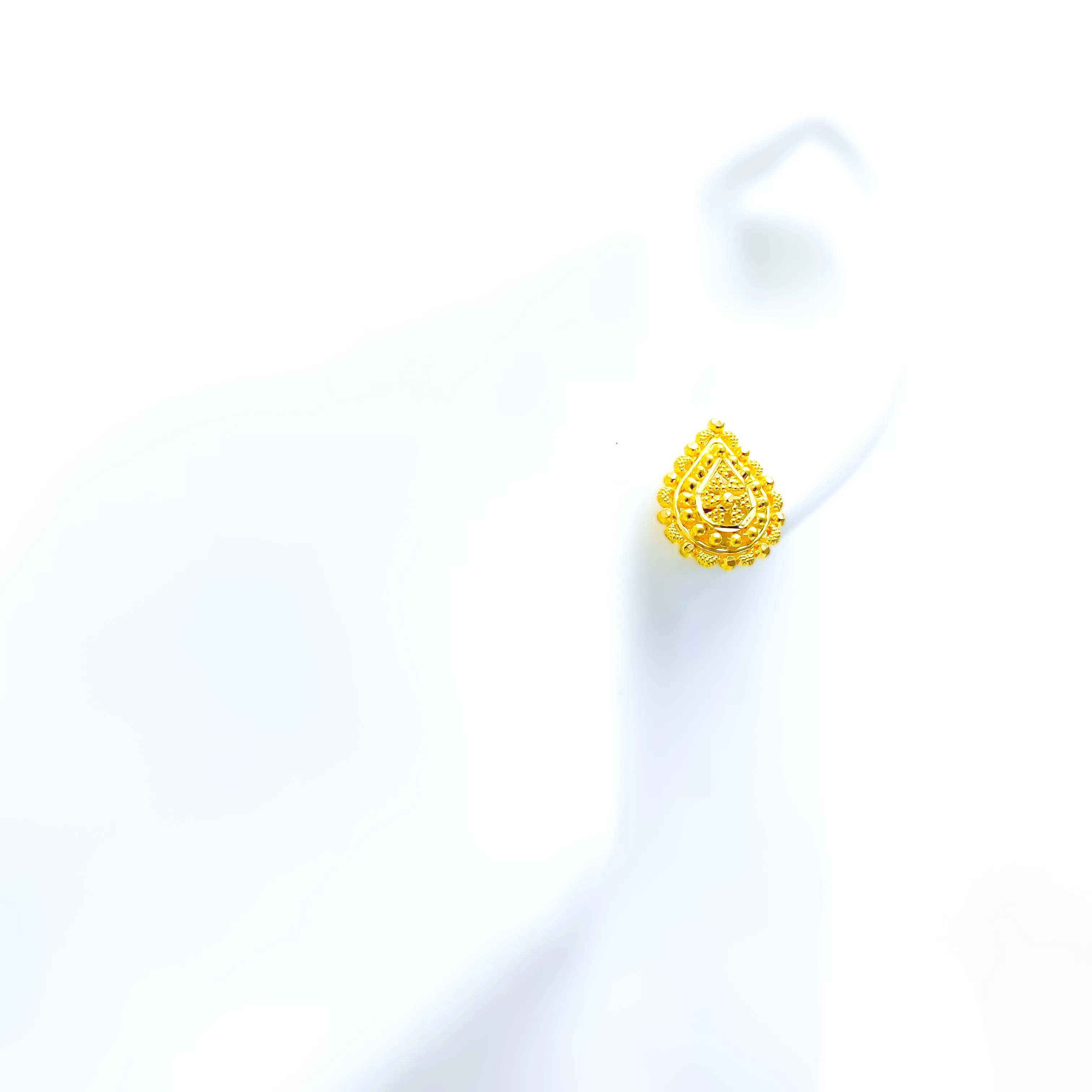 Attractive Paisley 22k Gold Earrings